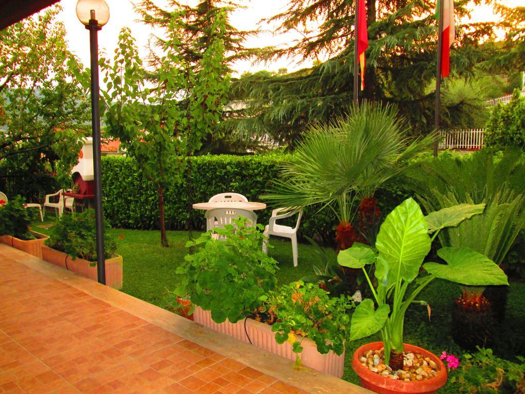 B&B Le Begonie Ascoli Piceno Ruang foto