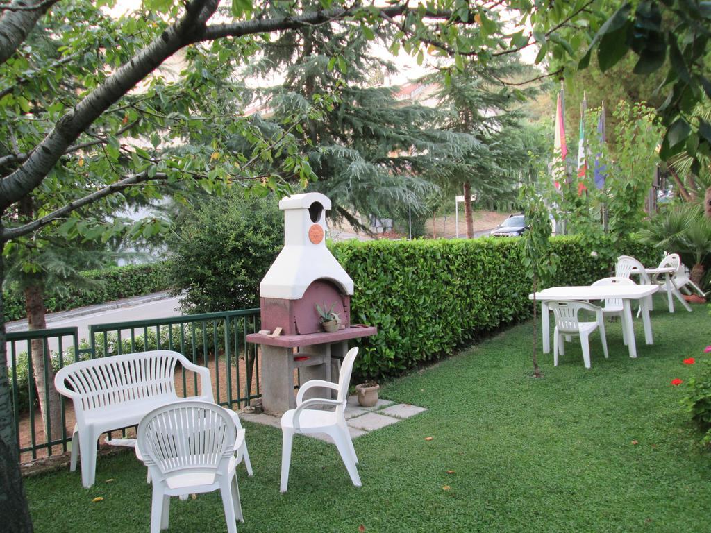 B&B Le Begonie Ascoli Piceno Bagian luar foto