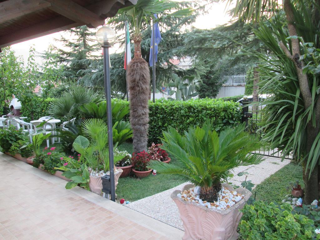 B&B Le Begonie Ascoli Piceno Bagian luar foto