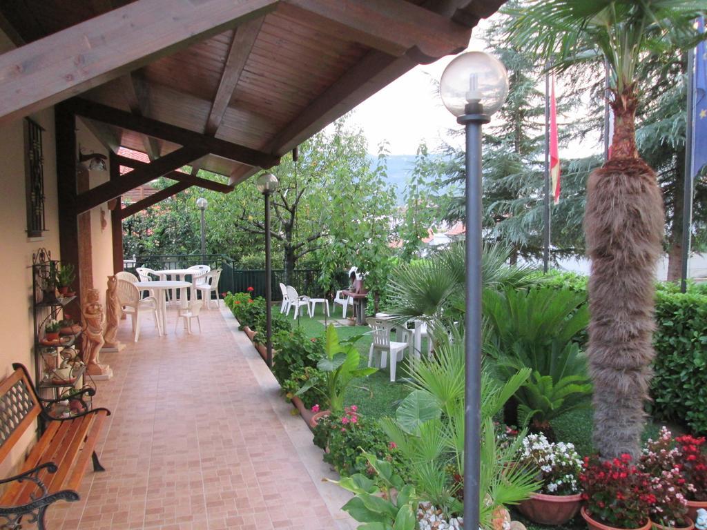 B&B Le Begonie Ascoli Piceno Bagian luar foto