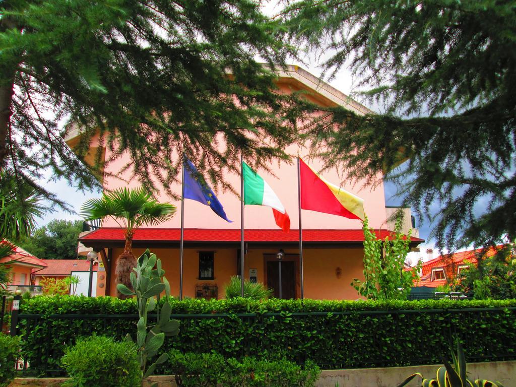 B&B Le Begonie Ascoli Piceno Bagian luar foto