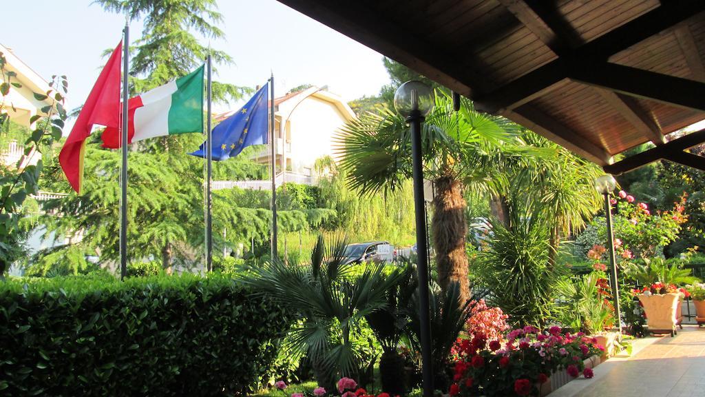 B&B Le Begonie Ascoli Piceno Bagian luar foto