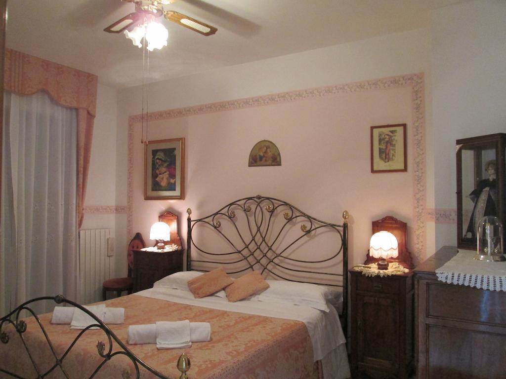 B&B Le Begonie Ascoli Piceno Ruang foto