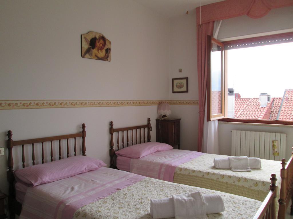 B&B Le Begonie Ascoli Piceno Bagian luar foto