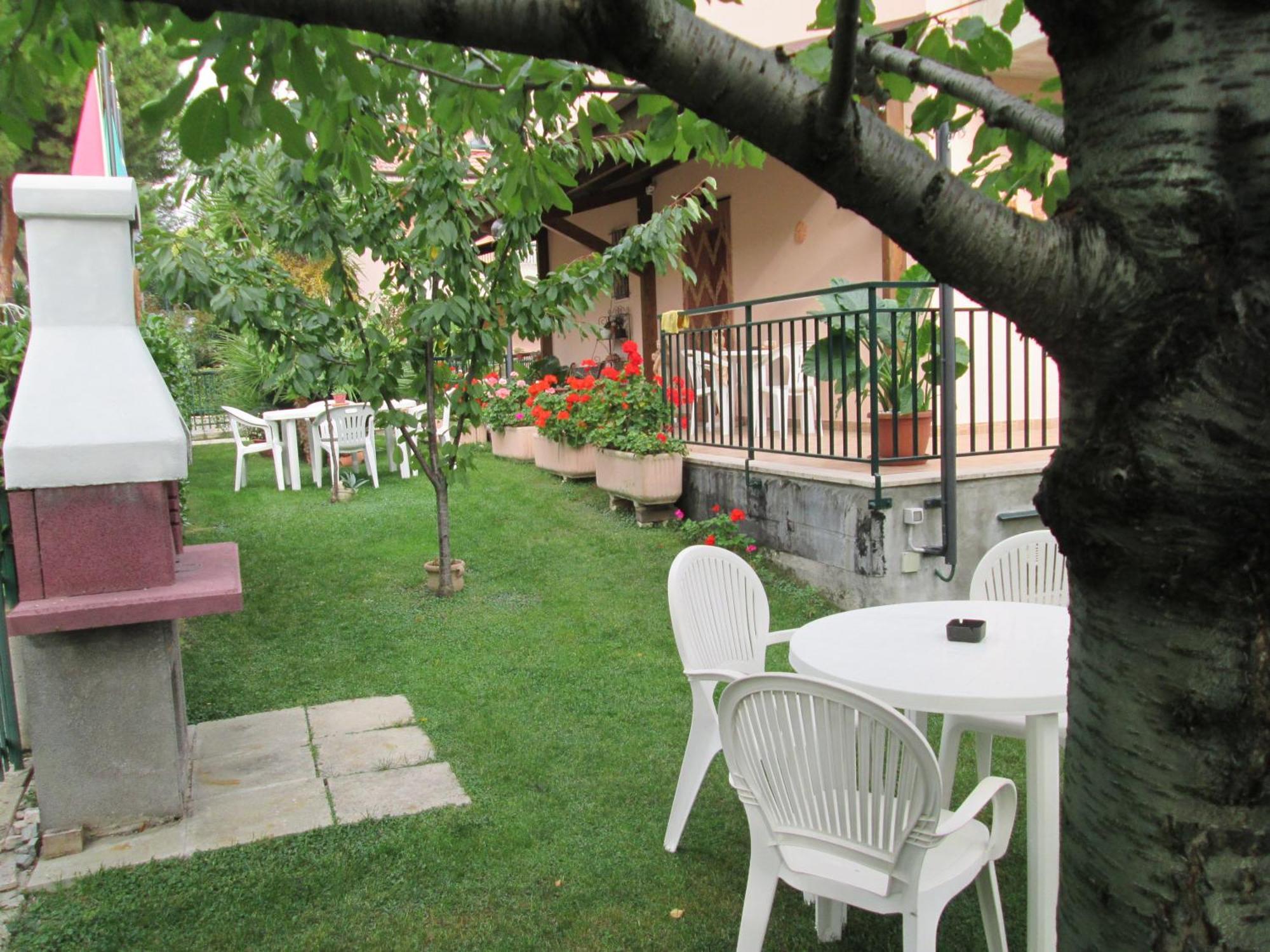 B&B Le Begonie Ascoli Piceno Bagian luar foto