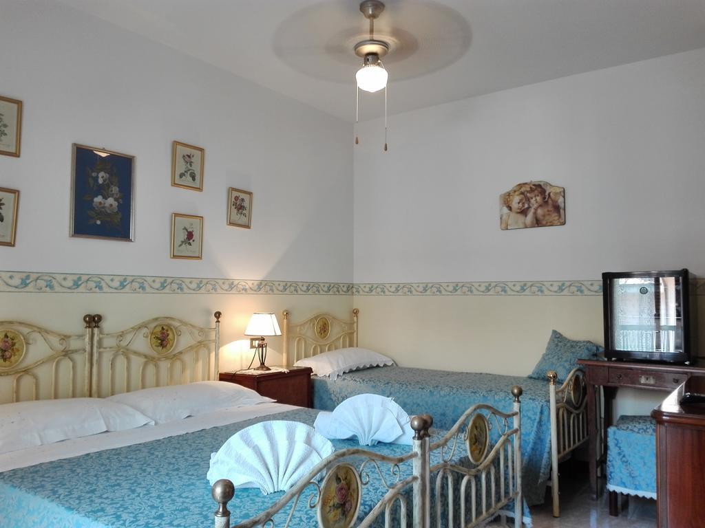 B&B Le Begonie Ascoli Piceno Bagian luar foto